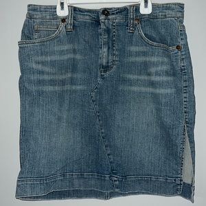 Woman's size 8. Tommy Hilfiger denim skirt with left leg slit.